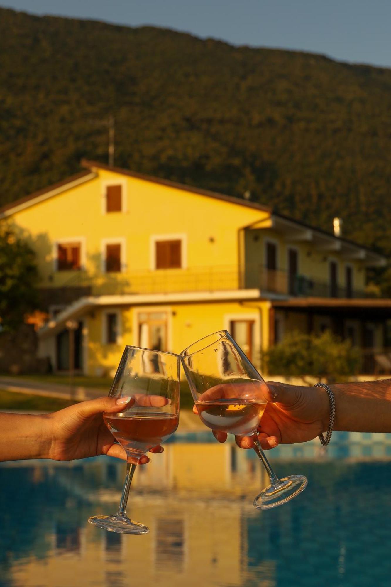 L' Aia Resort Trentinara Bagian luar foto