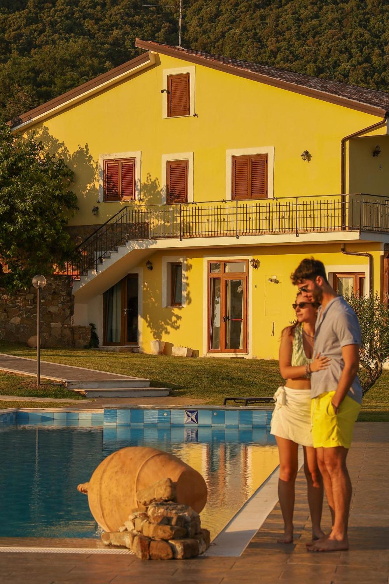 L' Aia Resort Trentinara Bagian luar foto
