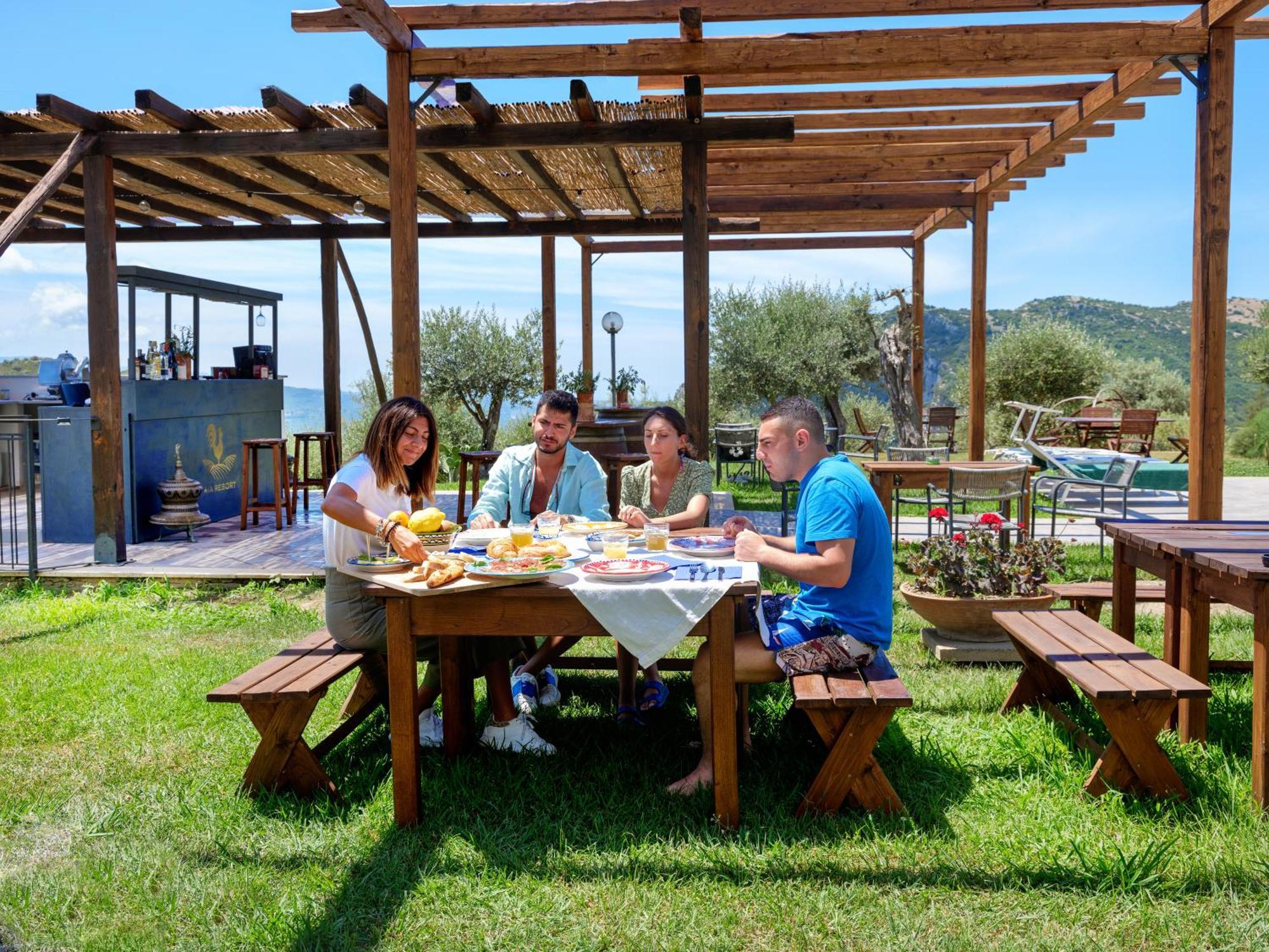 L' Aia Resort Trentinara Bagian luar foto